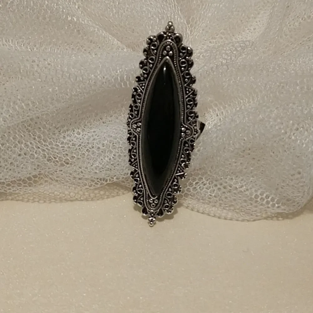 Statement Ring!  Antiqued Silver and Black! - Picture 4 of 7